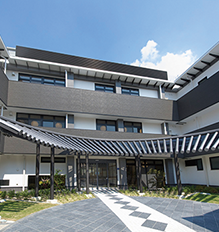 医療法人 愛信会 介護付有料老人ホーム メディケアー帝塚山 医療法人 愛信会 介護付有料老人ホーム メディケアー帝塚山